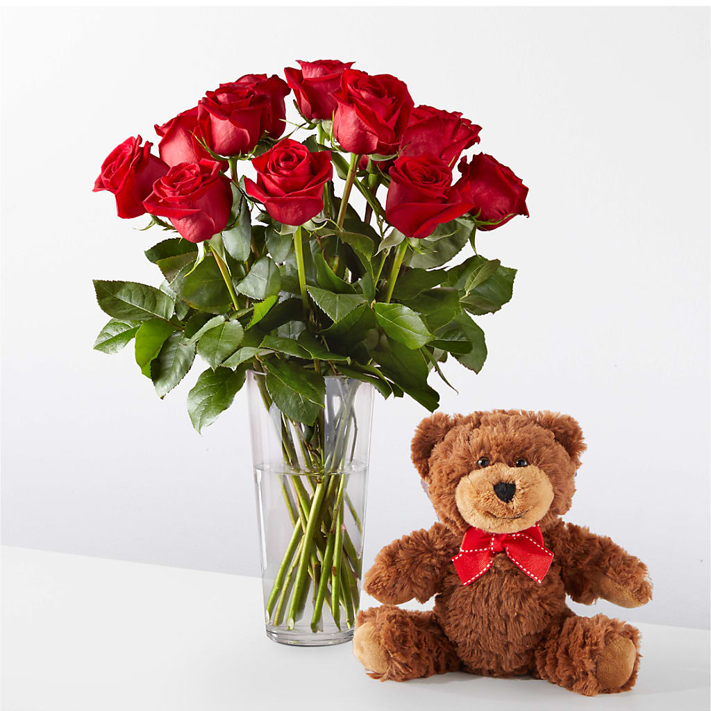Romantic Long Stem Red Rose Bouquet Bundles – WATSON'S FLOWERS AND GIFTS, West Helena AR