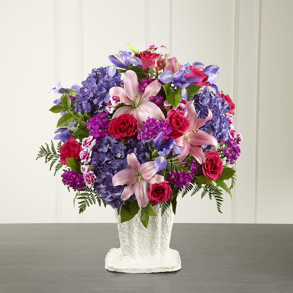 We Fondly Remember Arrangement – WATSON'S FLOWERS AND GIFTS, West Helena AR
