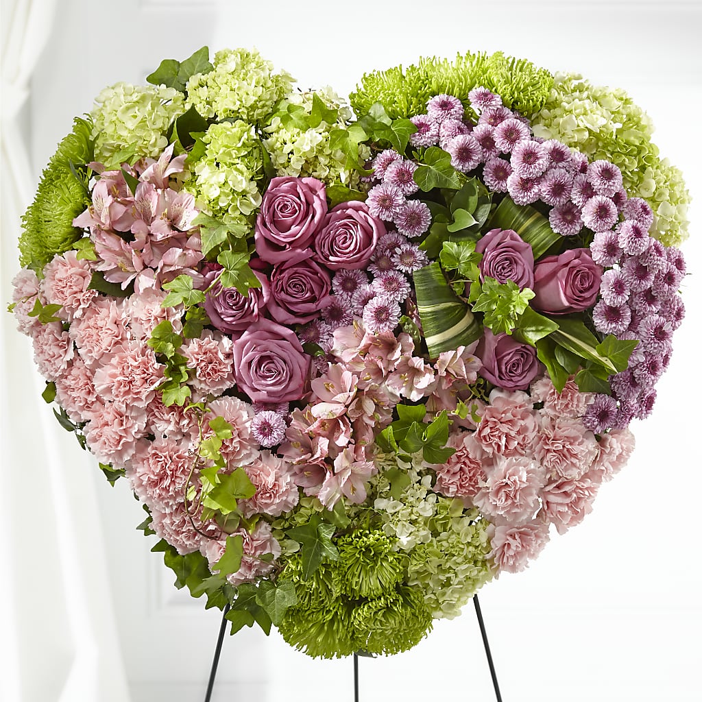 Heartwarming Standing Heart – WATSON'S FLOWERS AND GIFTS, West Helena AR