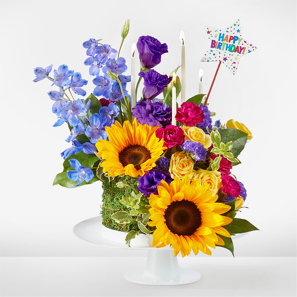 Star of the Day Floral Cake – WATSON'S FLOWERS AND GIFTS, West Helena AR