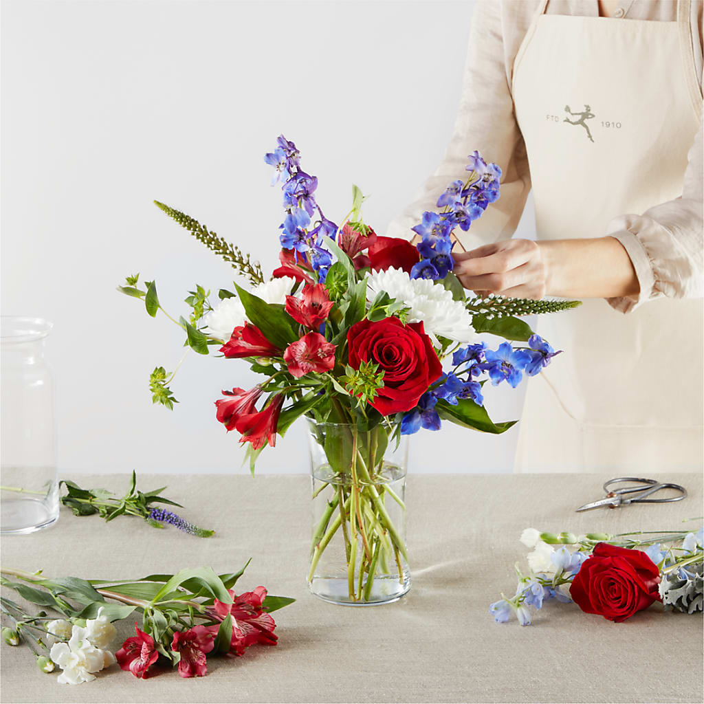 Star Spangled - A Florist Original – WATSON'S FLOWERS AND GIFTS, West Helena AR
