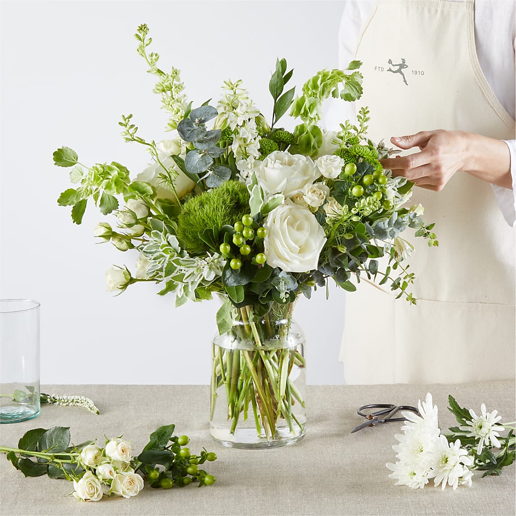 Irish Garden - A Florist Original – WATSON'S FLOWERS AND GIFTS, West Helena AR