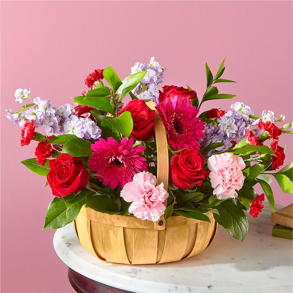 Pink Picnic Basket – WATSON'S FLOWERS AND GIFTS, West Helena AR