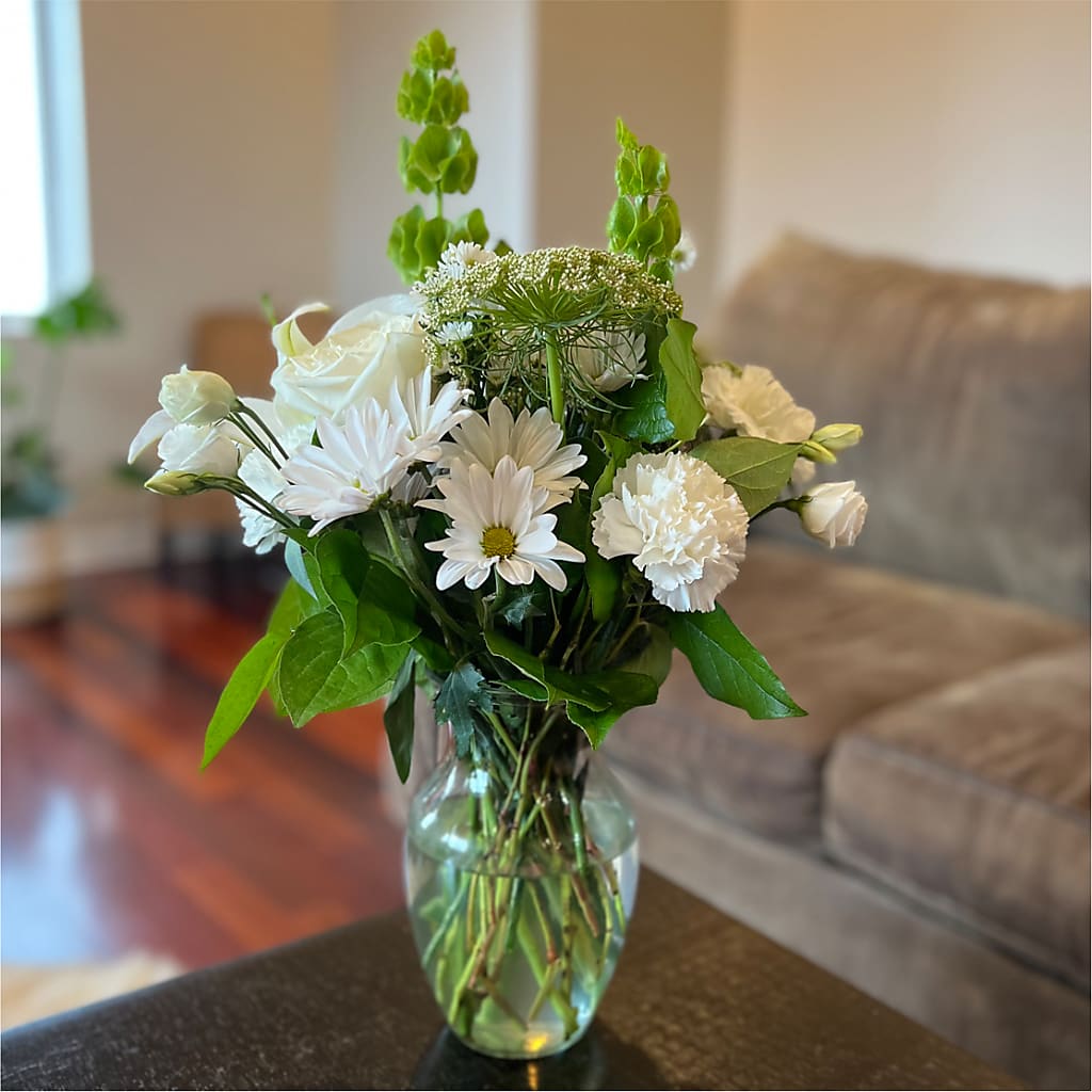 Classic Ivory – A Florist Original – WATSON'S FLOWERS AND GIFTS, West Helena AR