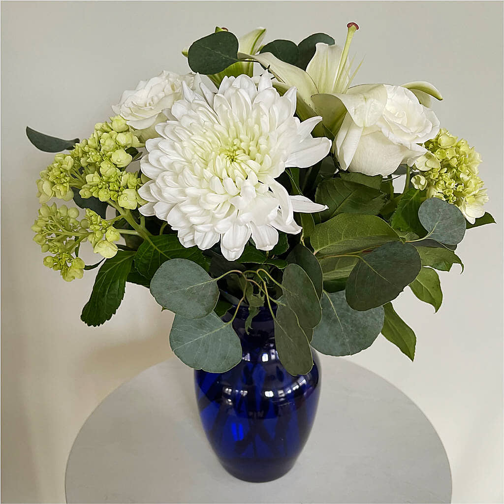 Snowy Dreams Bouquet – WATSON'S FLOWERS AND GIFTS, West Helena AR