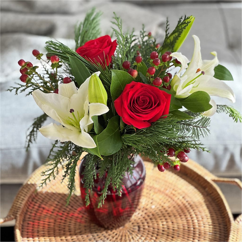 Evergreen Delight Bouquet – WATSON'S FLOWERS AND GIFTS, West Helena AR