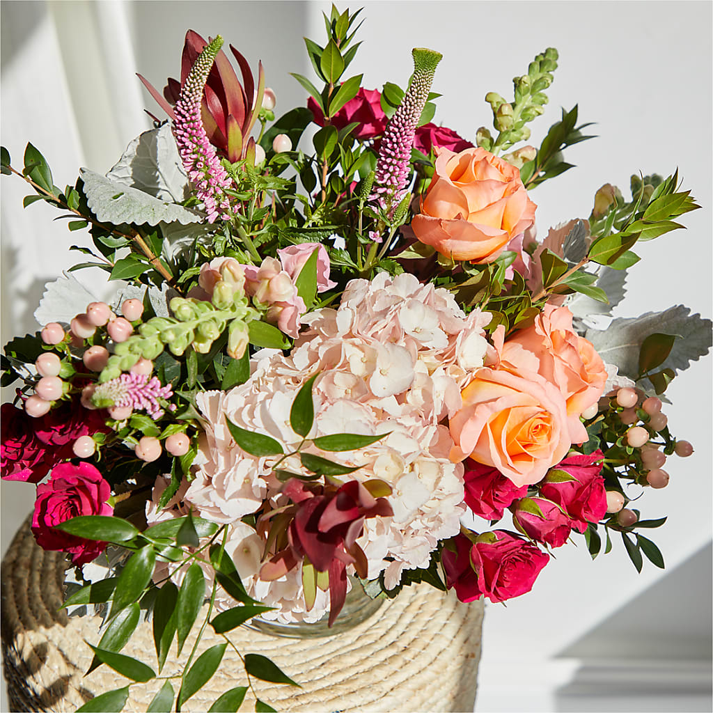 Glitz & Glam Bouquet – WATSON'S FLOWERS AND GIFTS, West Helena AR