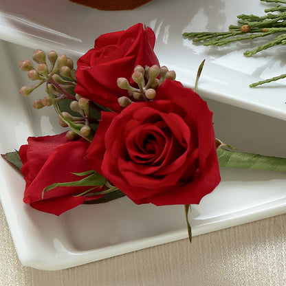 Red Spray Rose Boutonniere – WATSON'S FLOWERS AND GIFTS, West Helena AR