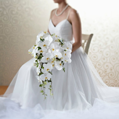 Classic White Bouquet – WATSON'S FLOWERS AND GIFTS, West Helena AR